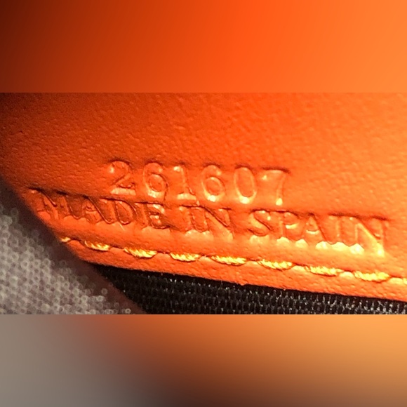 Loewe Orange Leather Bi-Fold Vertical Wallet,Size approx-5.5”x 3.75” - Picture 13 of 15